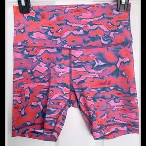 Wunder Train High Rise Shorts 6”